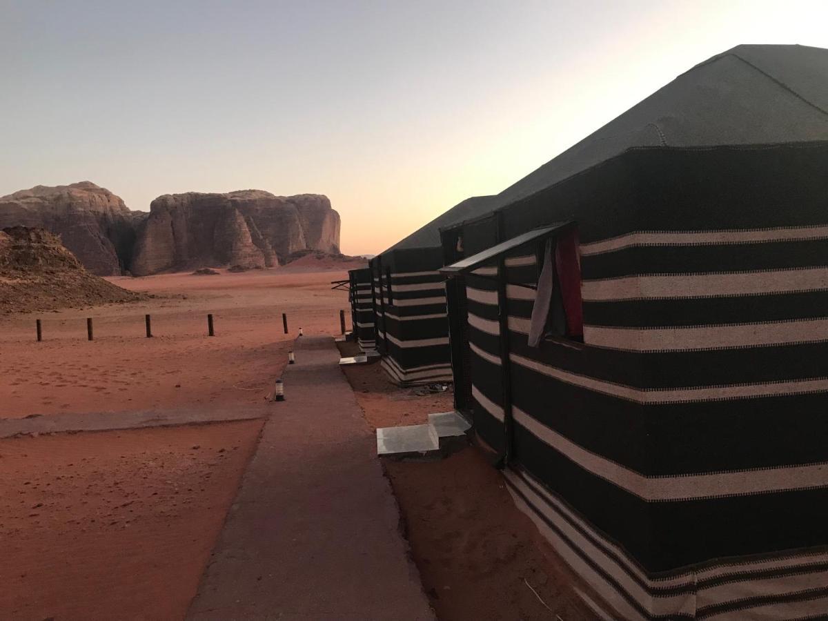 Black Irish Camp And Tours Wadi Rum Exterior foto