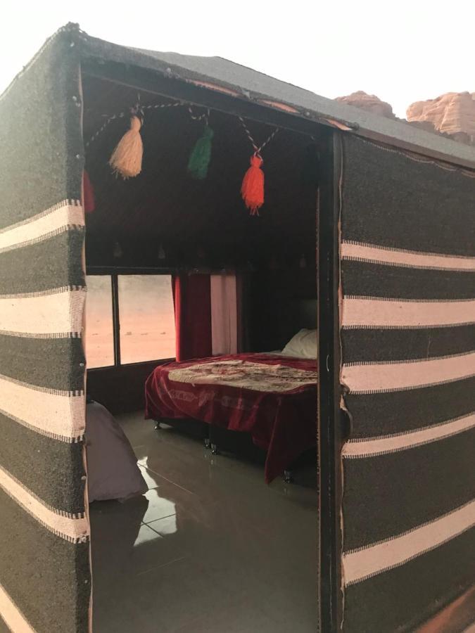 Black Irish Camp And Tours Wadi Rum Exterior foto