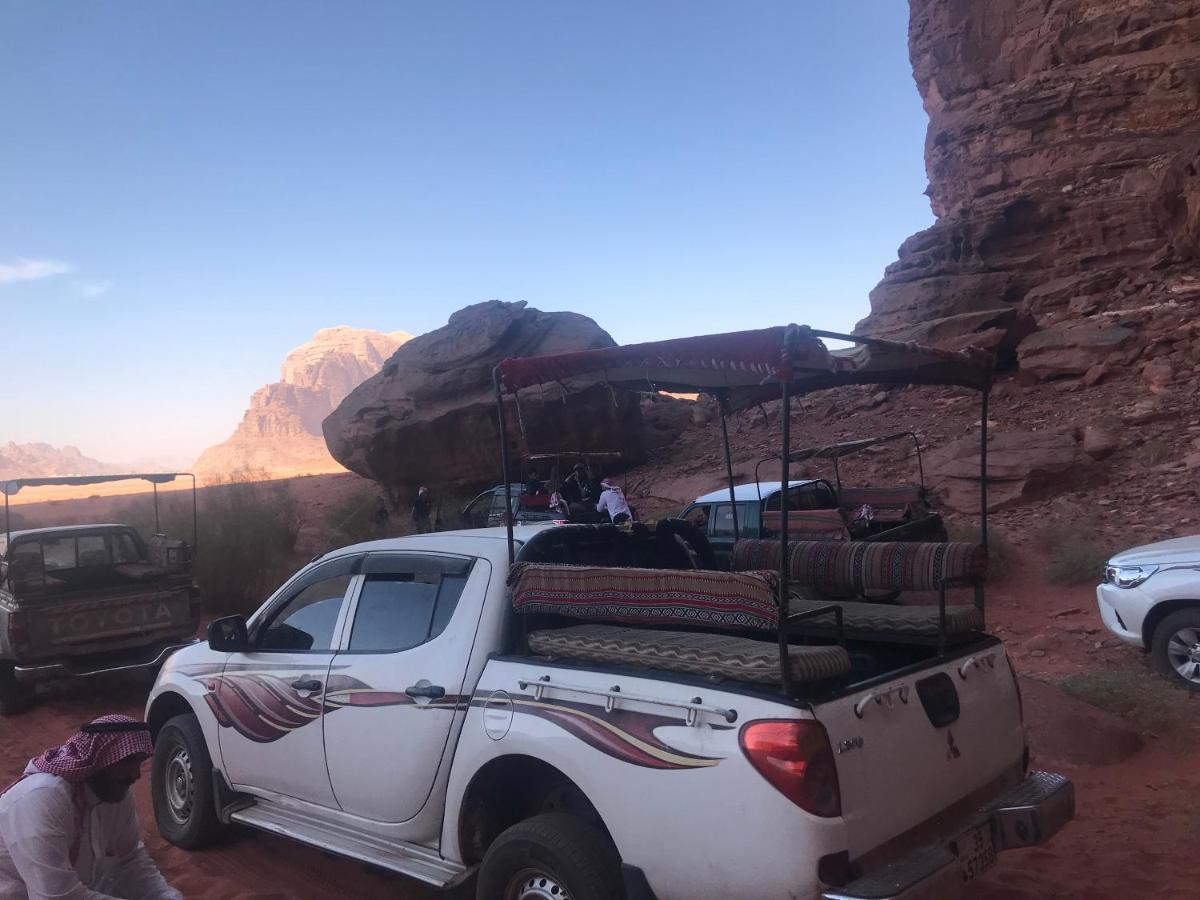 Black Irish Camp And Tours Wadi Rum Exterior foto