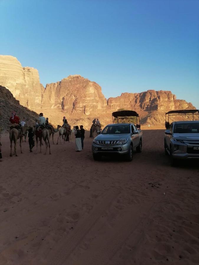 Black Irish Camp And Tours Wadi Rum Exterior foto