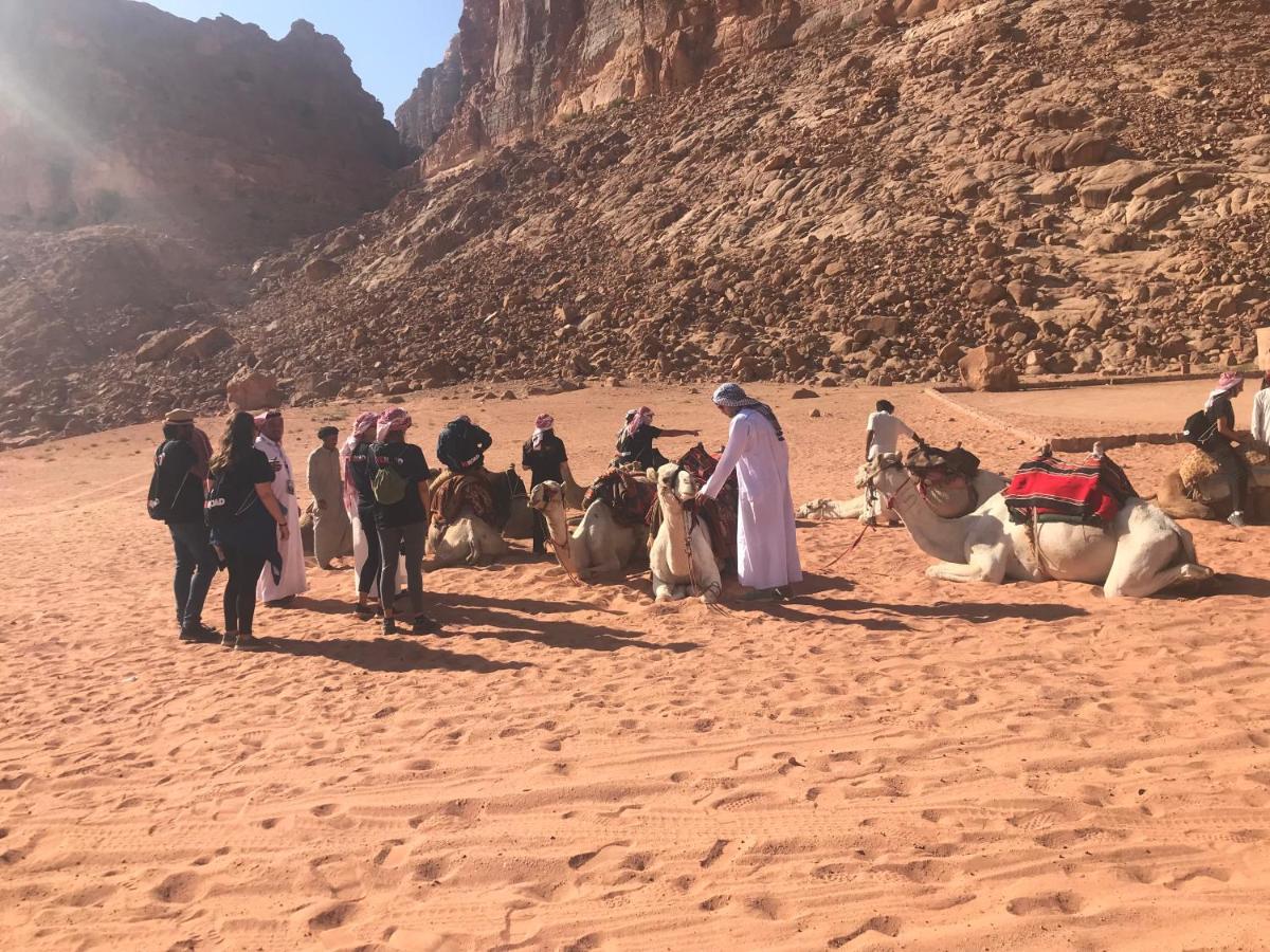 Black Irish Camp And Tours Wadi Rum Exterior foto