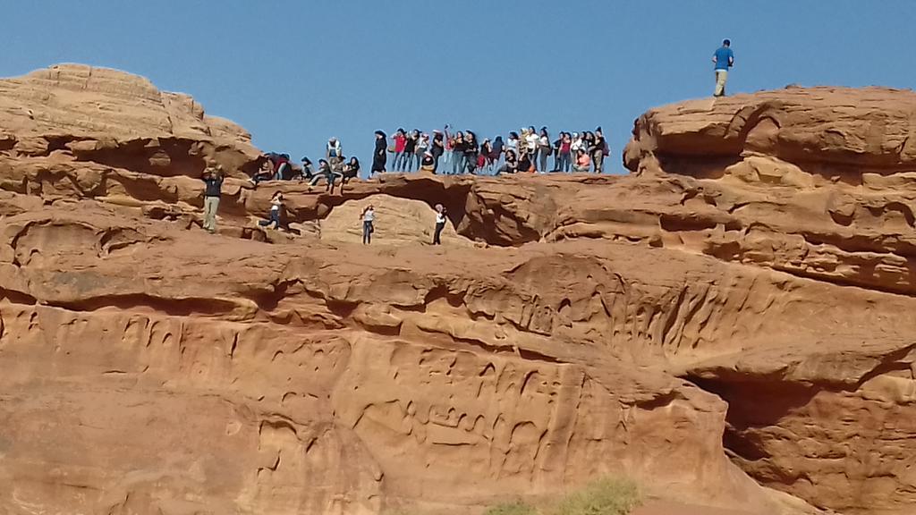 Black Irish Camp And Tours Wadi Rum Exterior foto