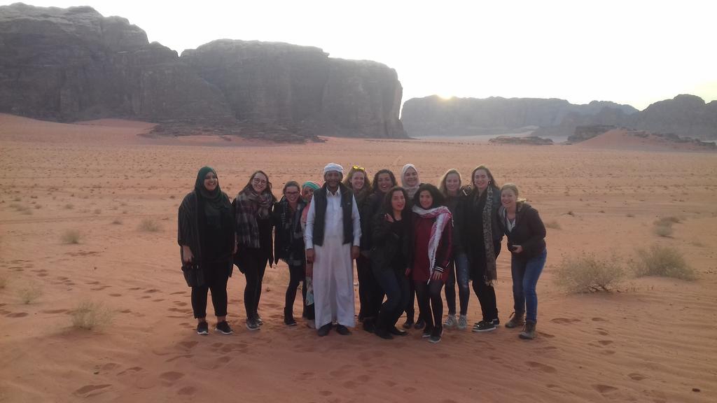 Black Irish Camp And Tours Wadi Rum Exterior foto