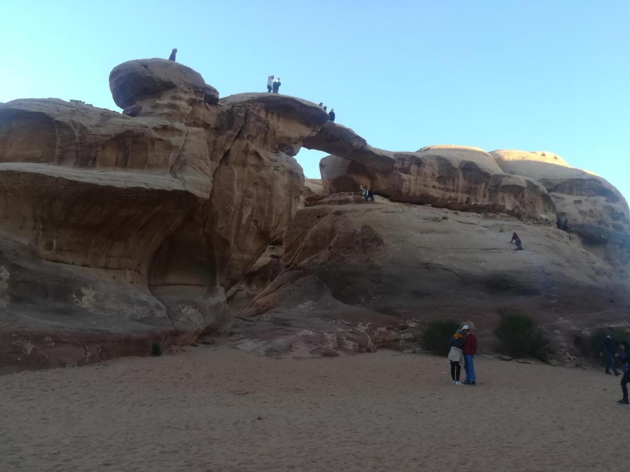 Black Irish Camp And Tours Wadi Rum Exterior foto