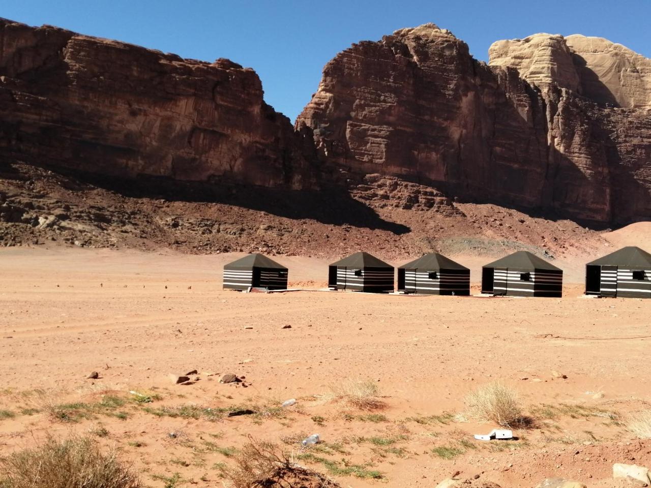 Black Irish Camp And Tours Wadi Rum Exterior foto